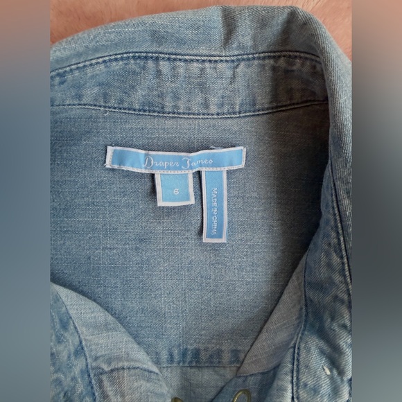 DRAPER JAMES - Darlin’ Chambray Button Down Shirt - Picture 4 of 6